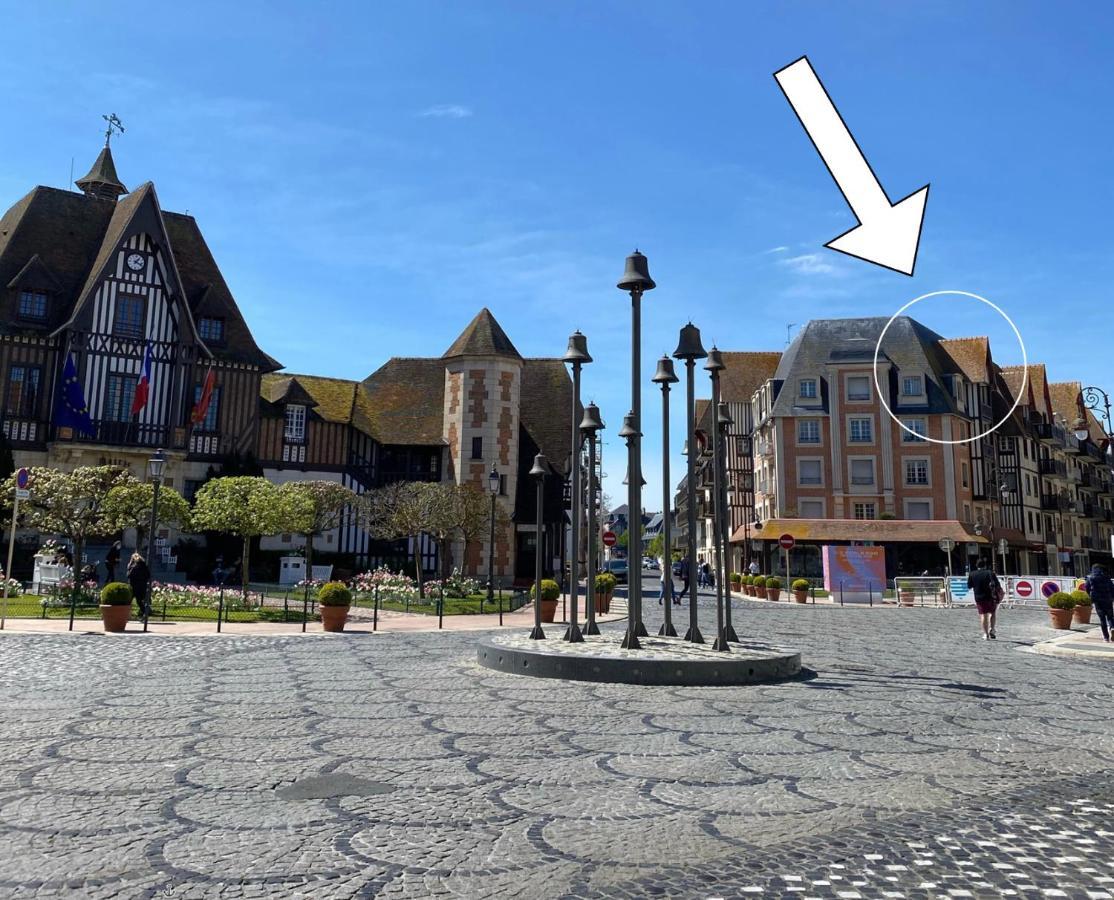 Duplex Au Coeur De Deauville Avec Vue Imprenable Et Parking Prive Luaran gambar
